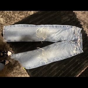 American Eagle Outfitters Light Wash Ripped Mom Jeans